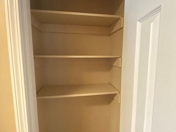 5th image of 536 Carrier Dr