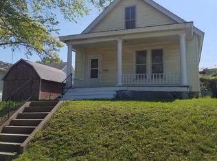 1016 N Central Ave, Burlington, IA 52601