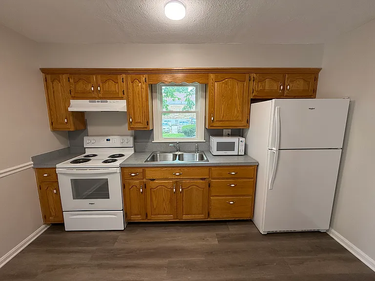 Kitchen with NEW appliances