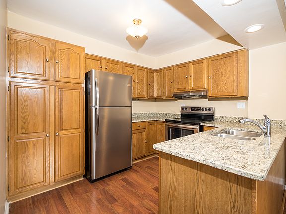 3rd image of 5559 Delmonte Dr