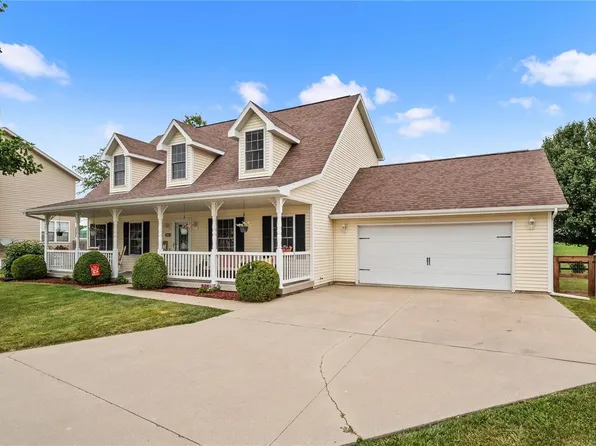 9940 Bending Oaks Dr, Lebanon, IL 62254