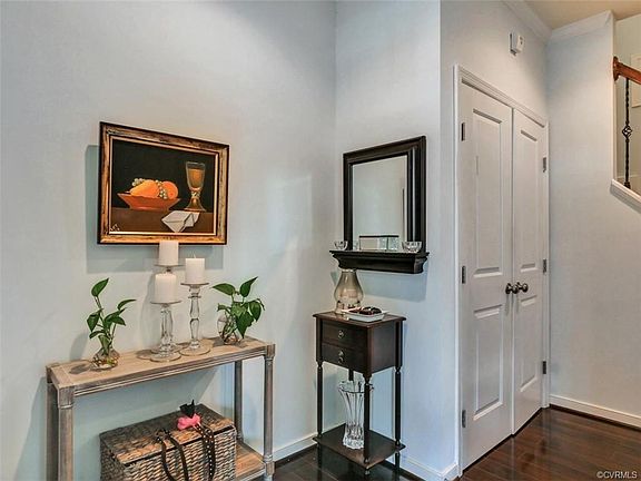 4th image of 3906 Village Townes Walk