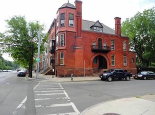 620 Madison Ave #10, Albany, NY 12208