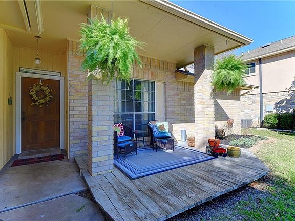 3rd image of 505 Eaglecreek Dr