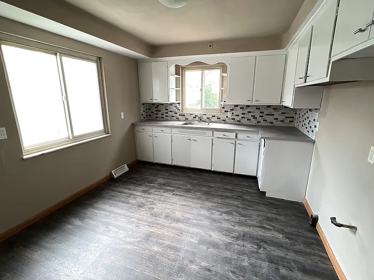 3322 Milverton Rd — Photo 4