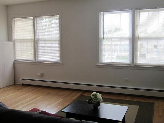 4th image of 5957 N Elston Ave #2A