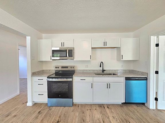 4th image of 1603 Bellamah Dr