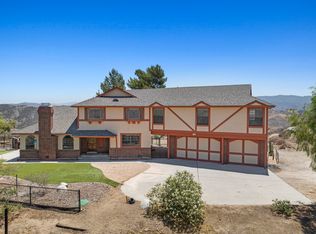 13620 Pales Rd, Agua Dulce, CA 91390