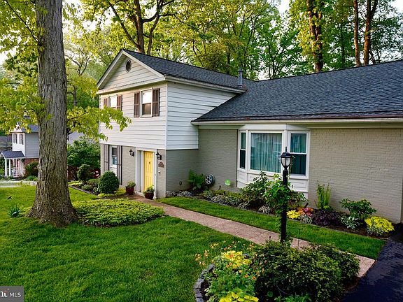 2nd image of 8207 Briar Creek Dr