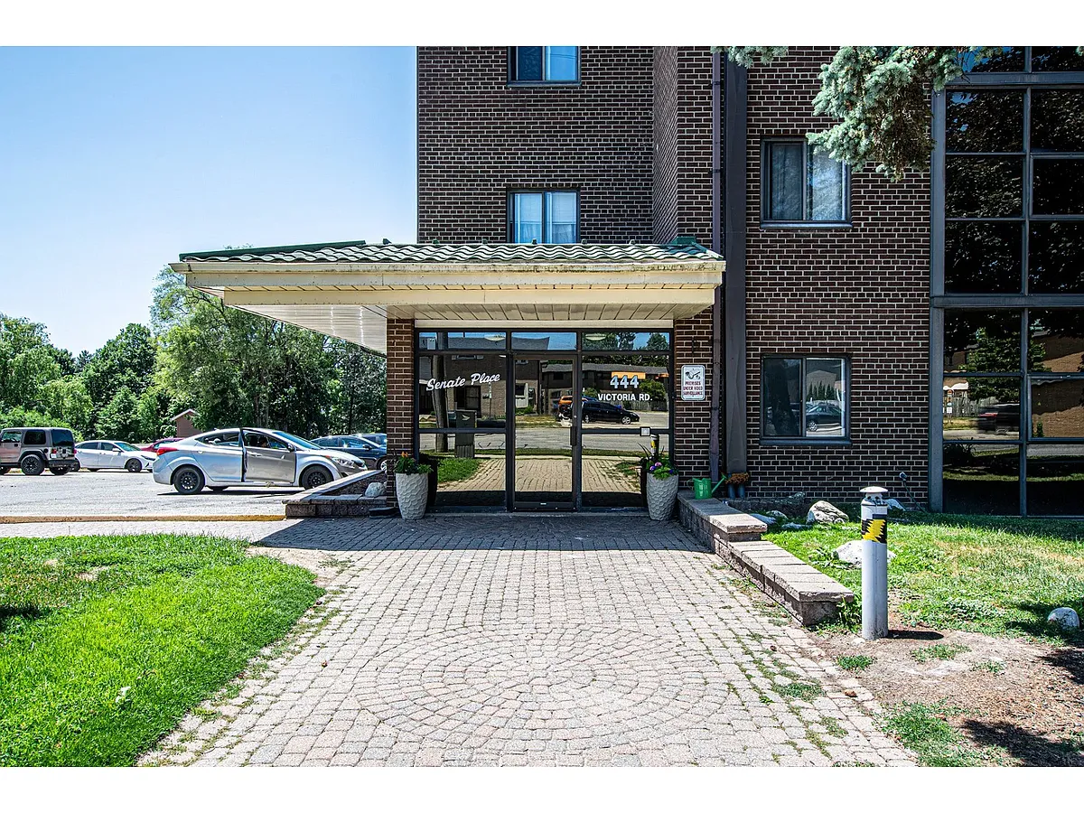 444 Victoria Rd N #2-Bedroom photo 1
