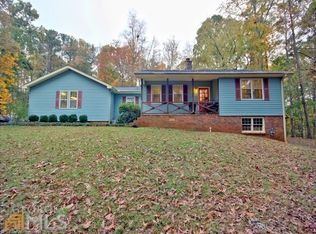 230 Hunters Gln, Fayetteville, GA 30215