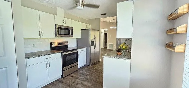 7855 W Price Blvd — Photo 6