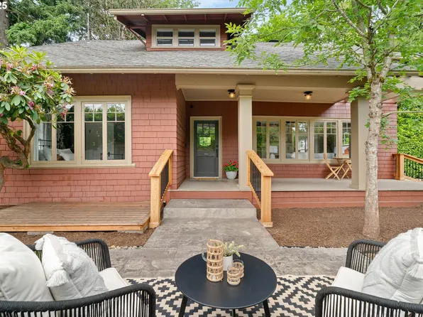 2340 SW Dolph Ct, Portland, OR 97219