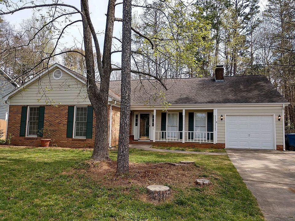 1st image of 2600 Heathershire Ln