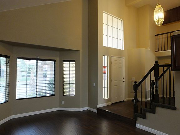 5th image of 433 E Avenue J9
