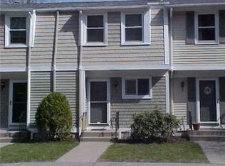 13 Geneva St, Pawtucket, RI 02860
