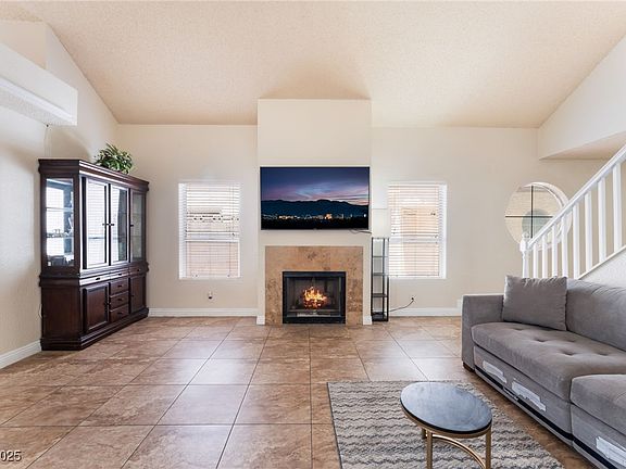 5th image of 309 Clifton Heights Dr