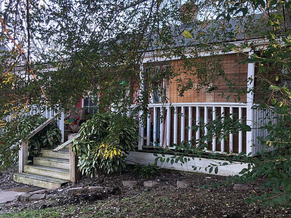 1st image of 750 Park St