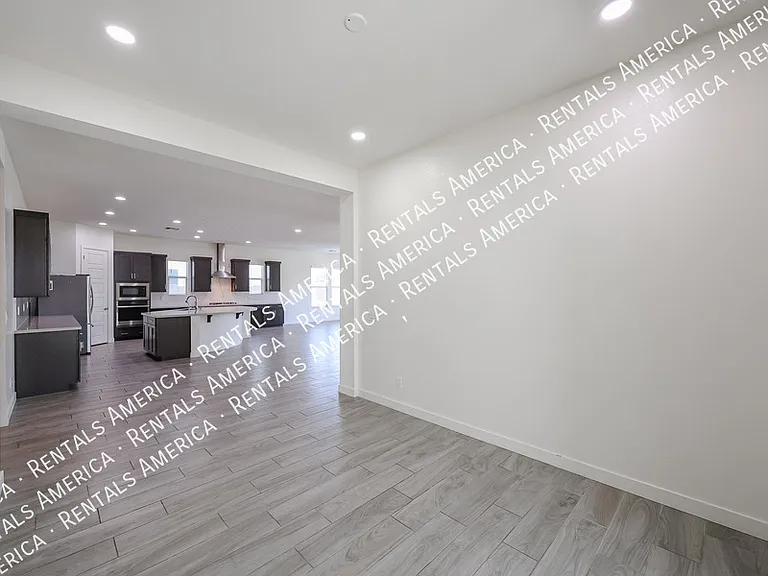 1530 E San Carlos Way — Photo 29