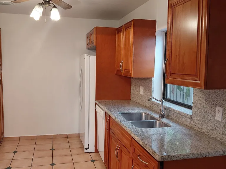 4251 SW 138th Ct — Photo 16