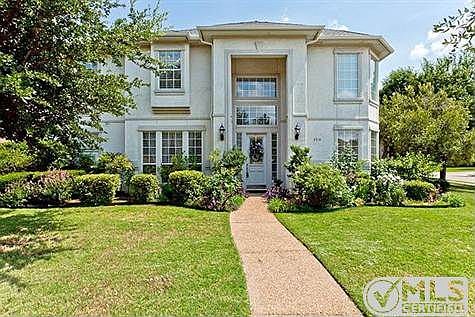 1st image of 2316 Creekside Cir N