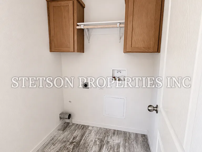 362 S Westwood Rd #A — Photo 8