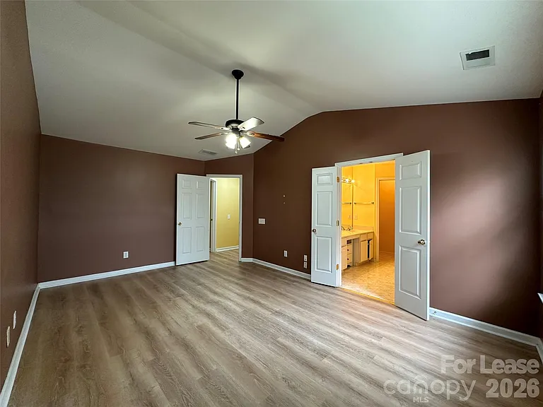 6954 Beverly Springs Dr — Photo 22