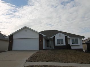1314 Aster Cir, Council Bluffs, IA 51503