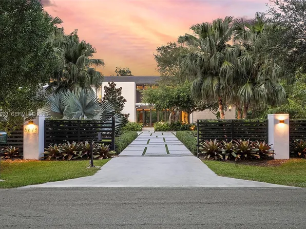 8875 SW 61st Ct, Pinecrest, FL 33156