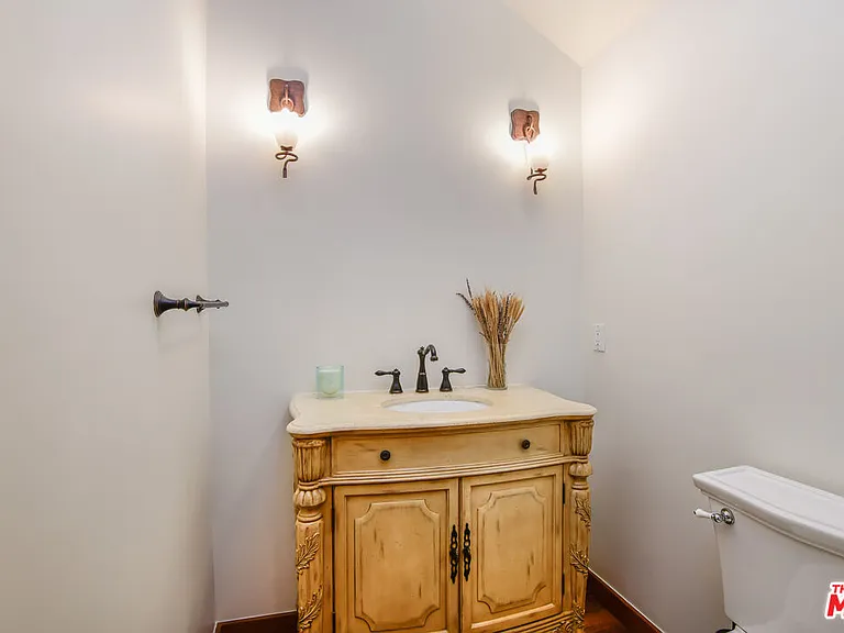 16790 Marquez Ave — Photo 18