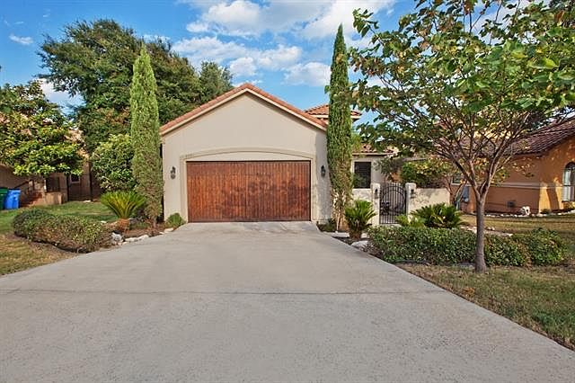 1st image of 3001 Pamella Ct