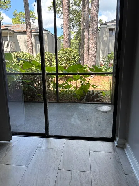 2 bed, 1100 sqft, $1,450 — Photo 3