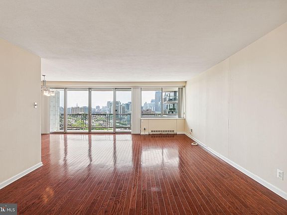 2nd image of 2401 Pennsylvania Ave APT 19B30