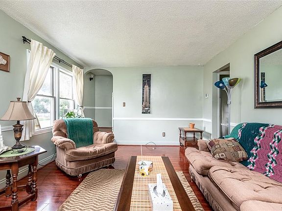 5th image of 163 Orchard Dr