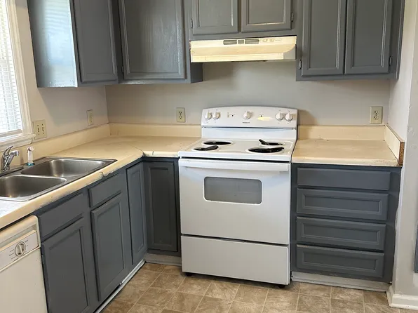 8041 Perry Creek Rd, Raleigh, NC 27616