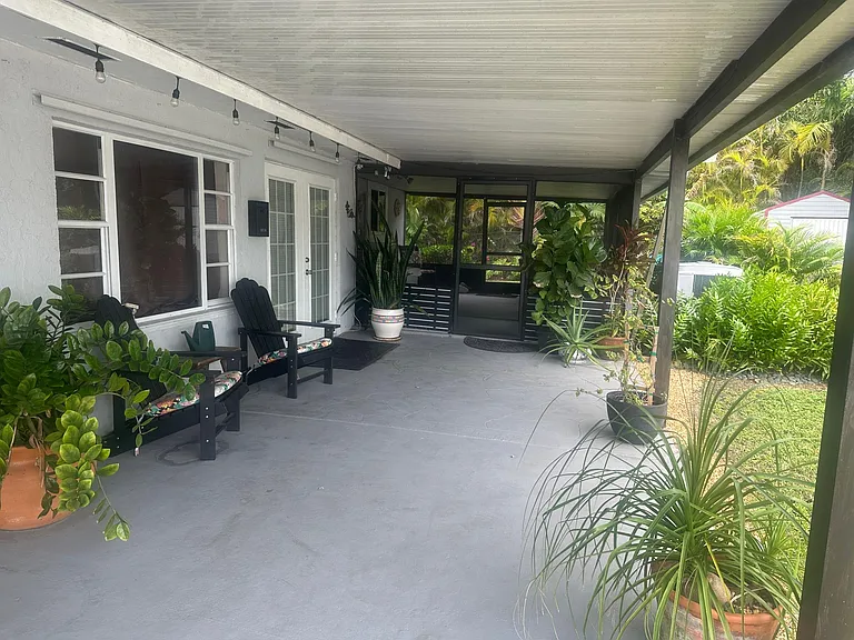 22526 Old Dixie Hwy — Photo 11