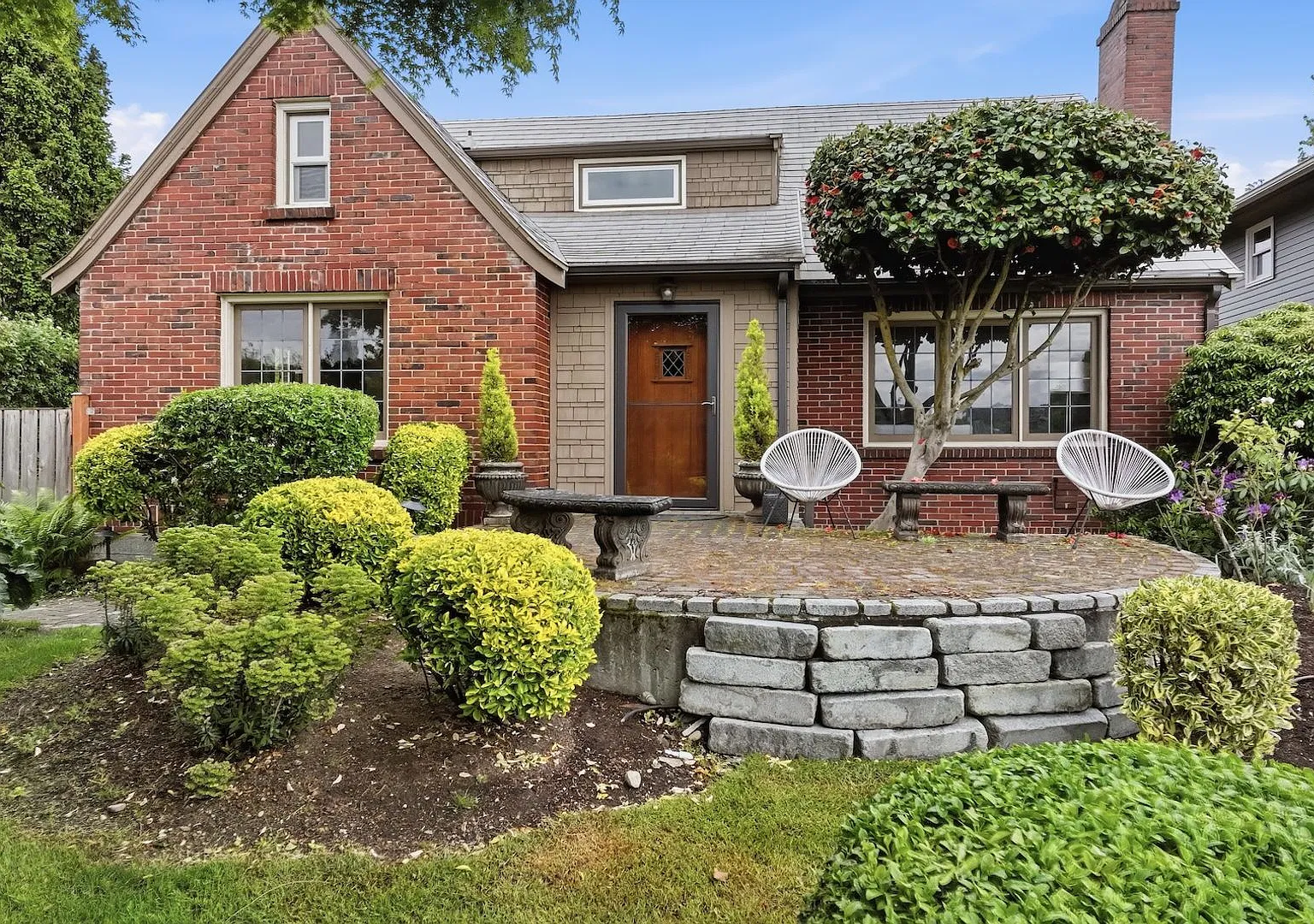 Magnolia 4bd/3ba, Large Yard, Water Views, Garage — Photo 1