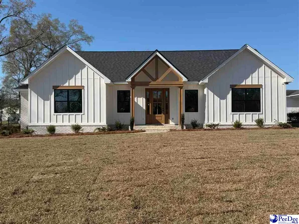 4104 W Pelican Ln, Florence, SC 29501