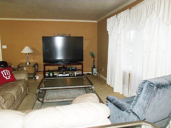 2nd image of 59044 Merrimac Ln