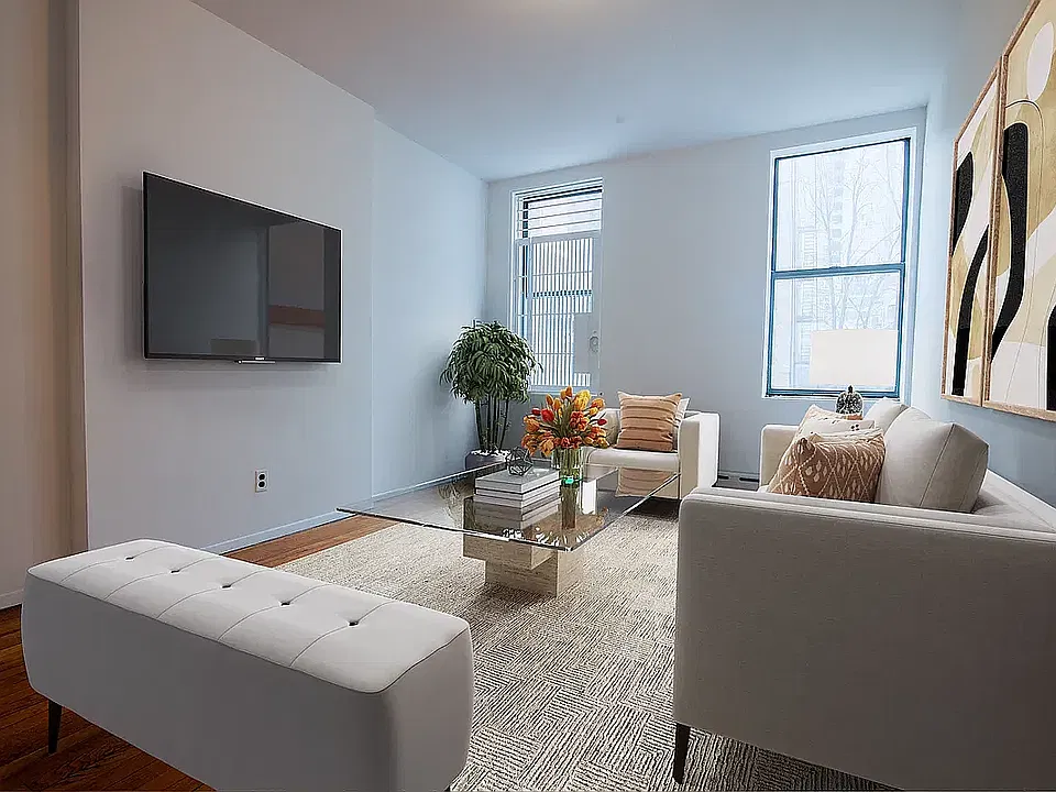 1301 3rd Ave #2R