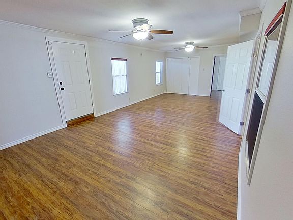 4th image of 4910 Tee St