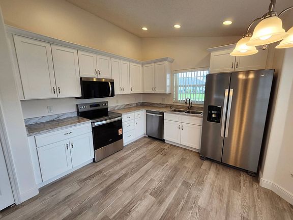 3rd image of 4694 Prairie Point Blvd