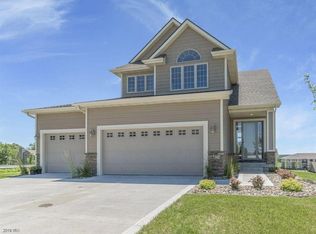 14025 Ridgemont Dr, Urbandale, IA 50323