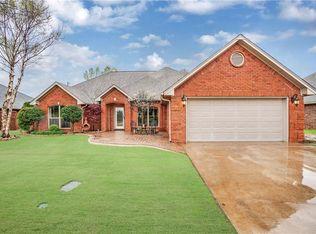 3017 Garrison Rd, Altus, OK 73521