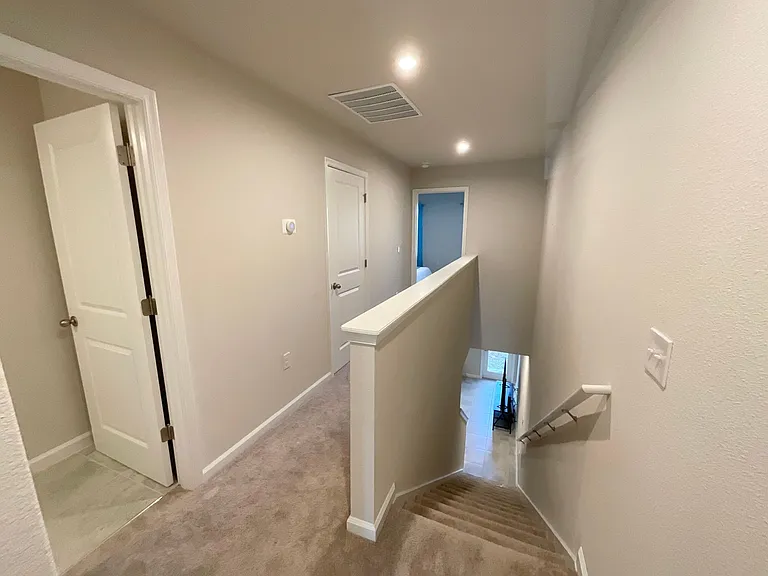 5889 Creekside Crossing Dr — Photo 11