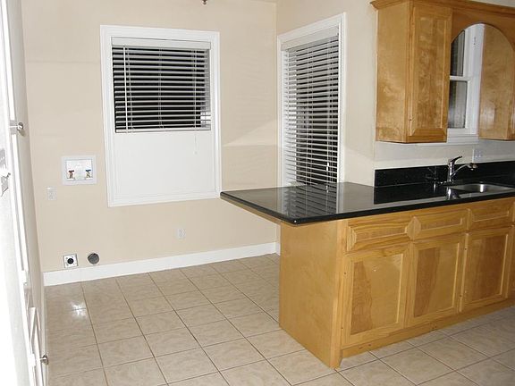 2nd image of 1711 Southmore Blvd APT 1