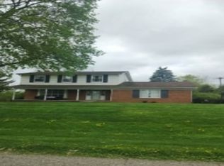 6716 Tamerlane Dr, West Bloomfield, MI 48322