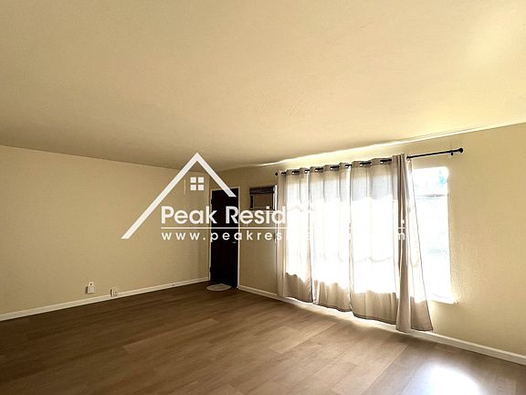 4th image of 4039 Whitney Ave