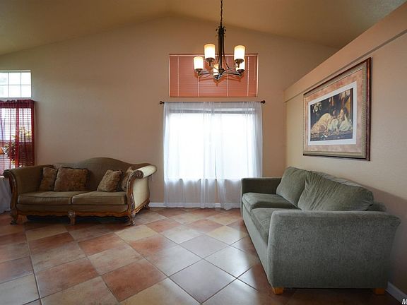 4th image of 1097 Brick & Tile Cir