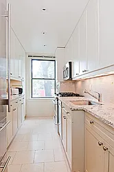 Rented by Domus Realty